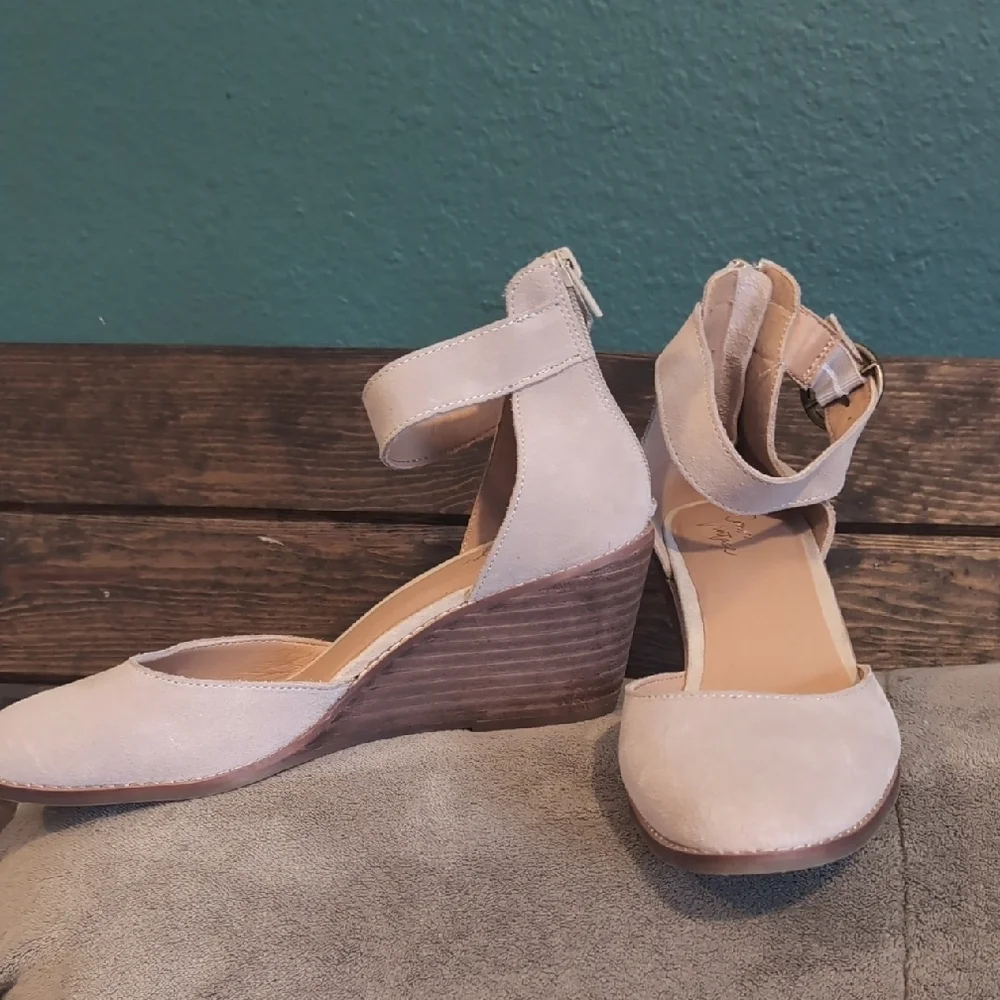 Crown Vintage Suede Ankle-Strap Wedges in Light Taupe